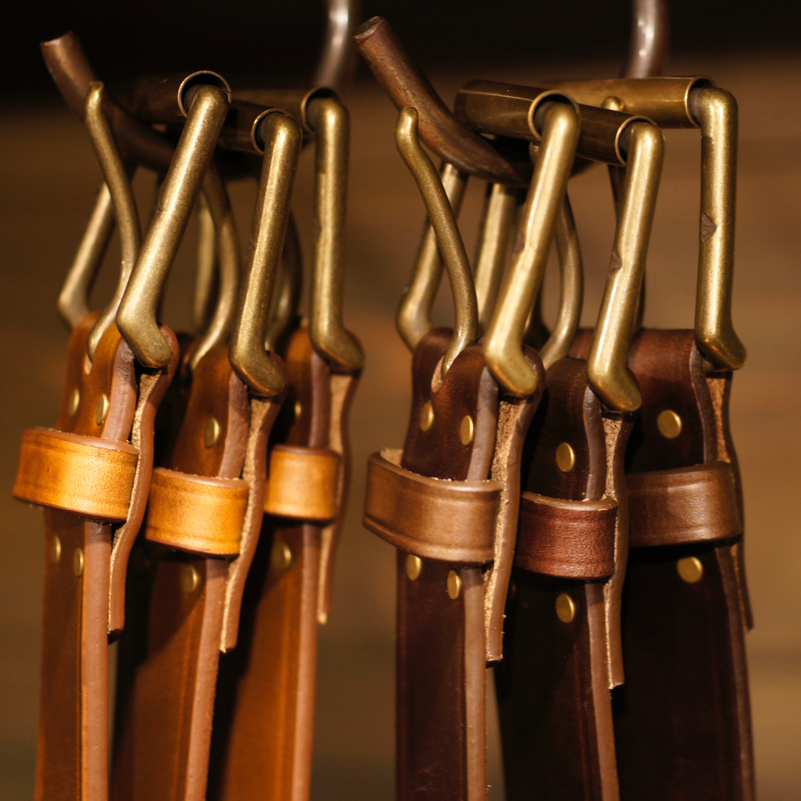 質実剛健なレザーベルトを》40'S ARMY BELT - PEAT LABEL – ナイジェル