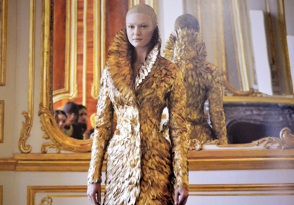 Fashion Pirate: Fashion Book: Alexander McQueen Evolution