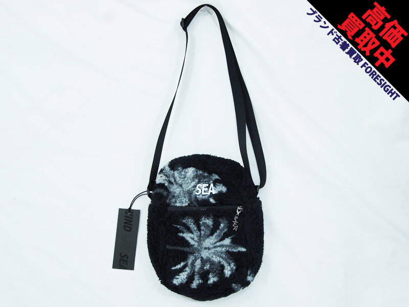WIND AND SEA 'Palm Tree (pattern) Fleece Sacoche Shoulder Bag