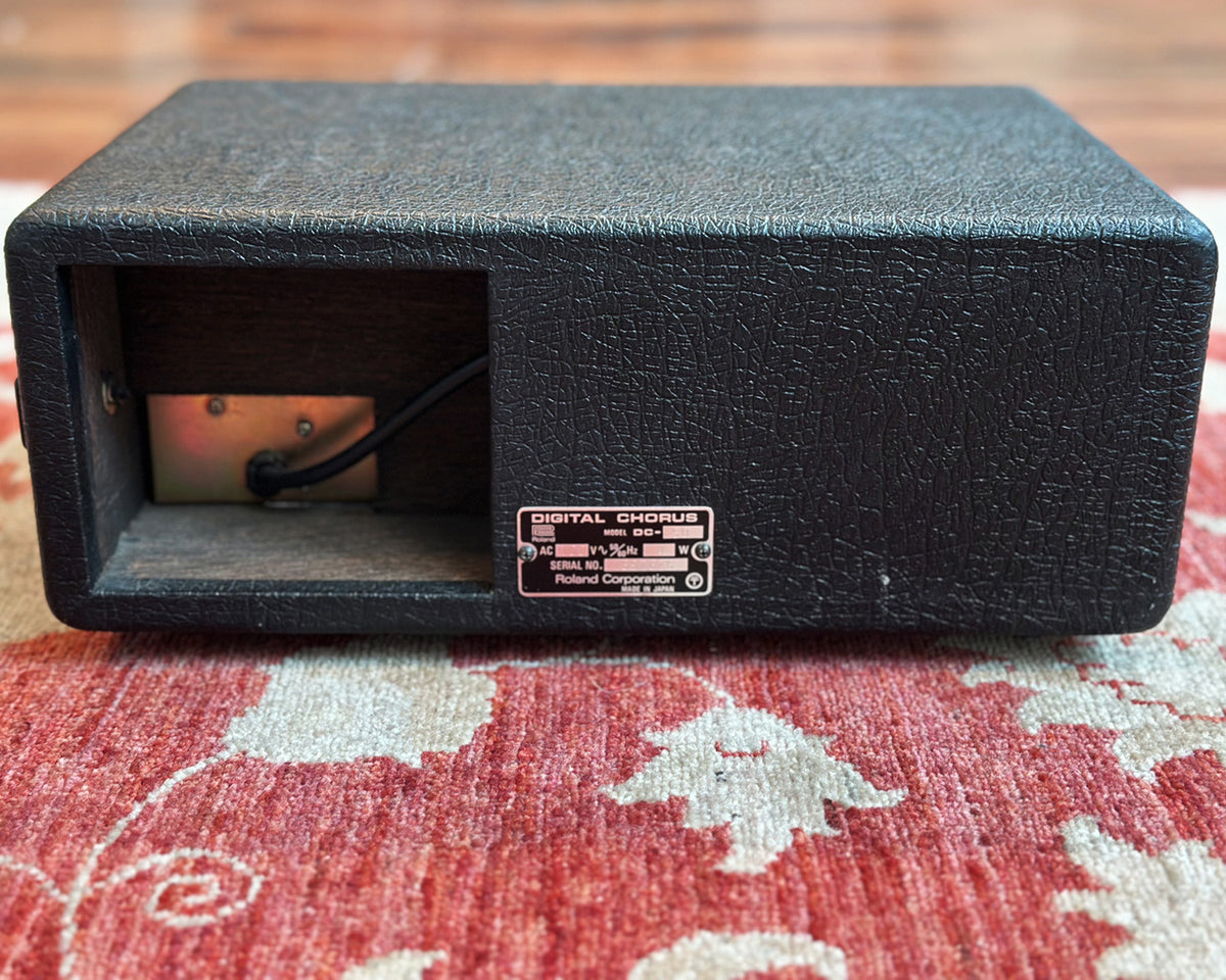 Roland DC-50 Digital Chorus – Found Sound