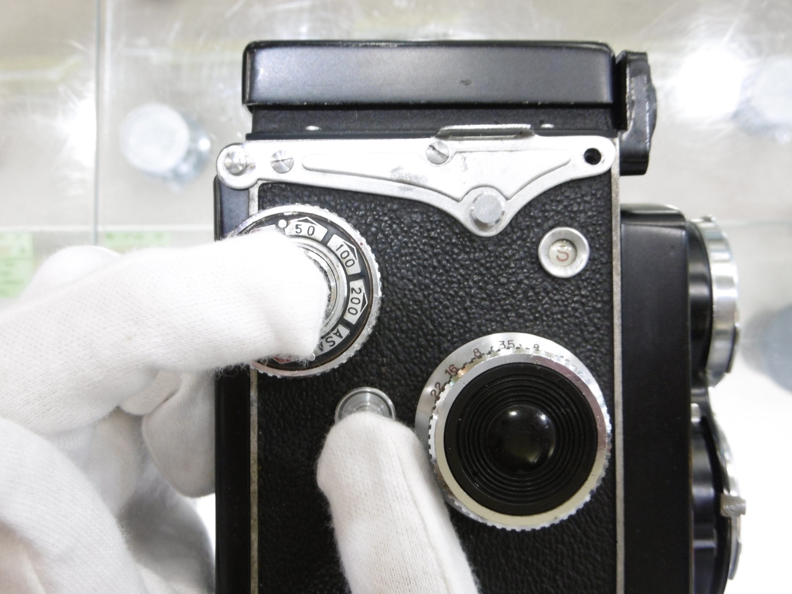 国産二眼レフ「ヤシカフレックスC型」で撮る軽快スナップ