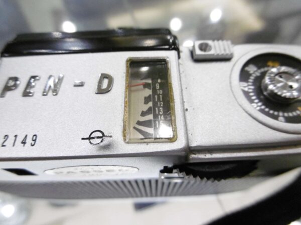 ハーフカメラの傑作「オリンパス PEN D」