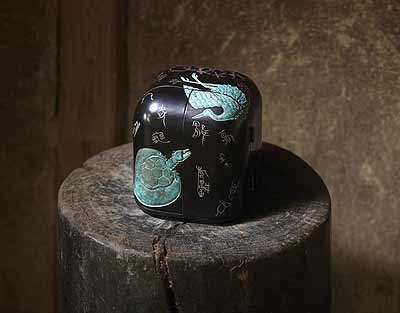 東 日出夫 urushi-art.net works zushi 蓬莱紋彫厨子