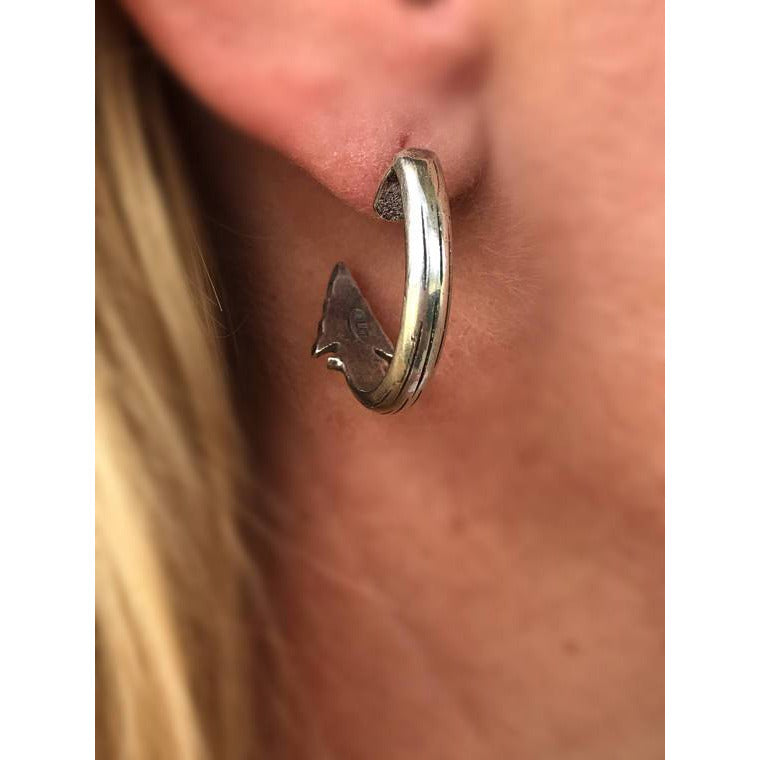 Arrow Hoop Earrings – Rockin Out Silver