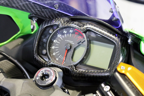 GPZ900R Kawasaki メーターカバー 25023-1117 新品 GPZ900R Kawasaki