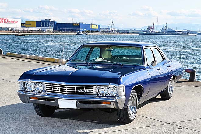 一見しただけで見分けるのが難しいこの当時のセダン【シボレーベルエア】