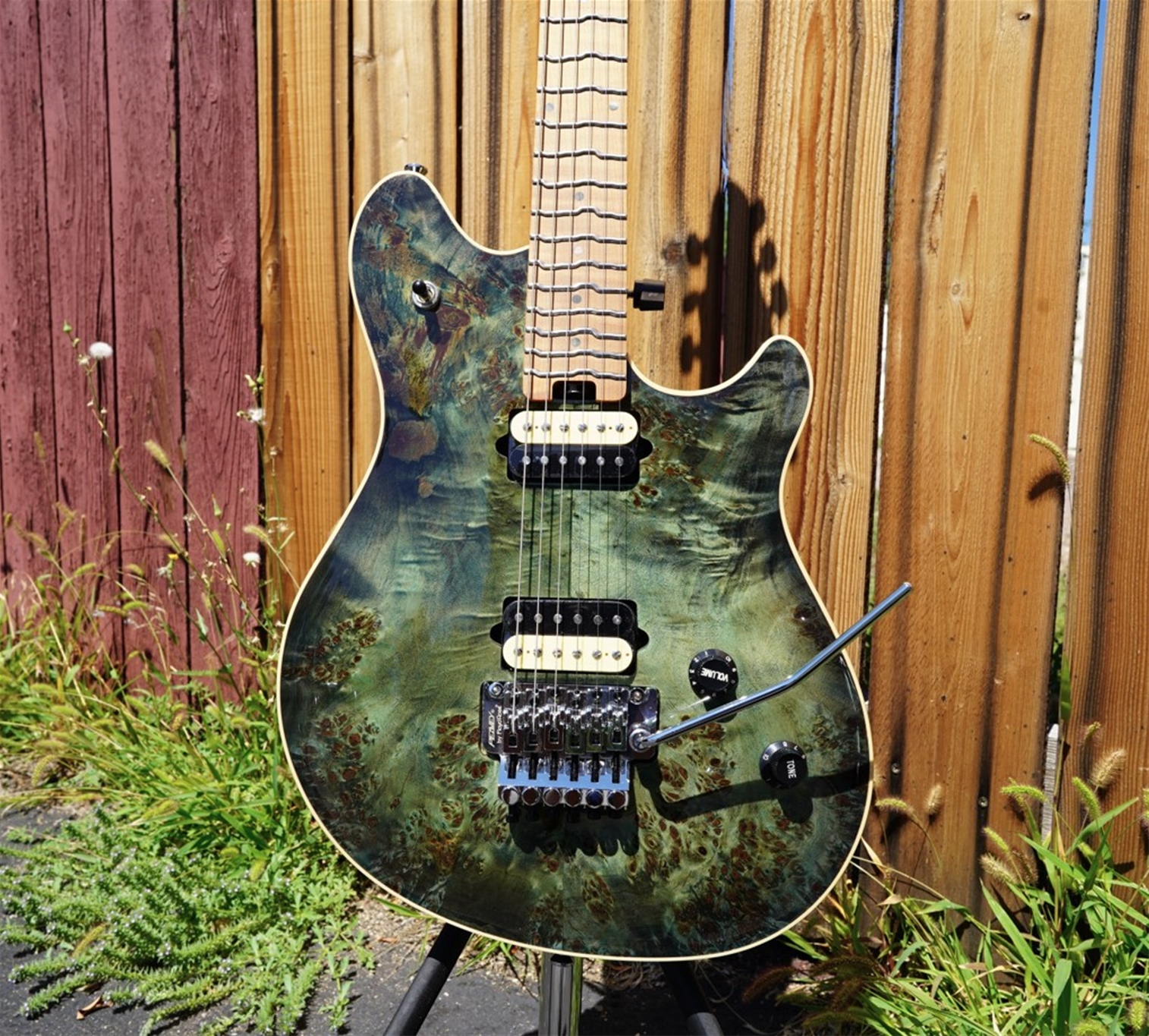 Peavey HP2 Burled Cobalt Burst True Temperament Frets 6-String