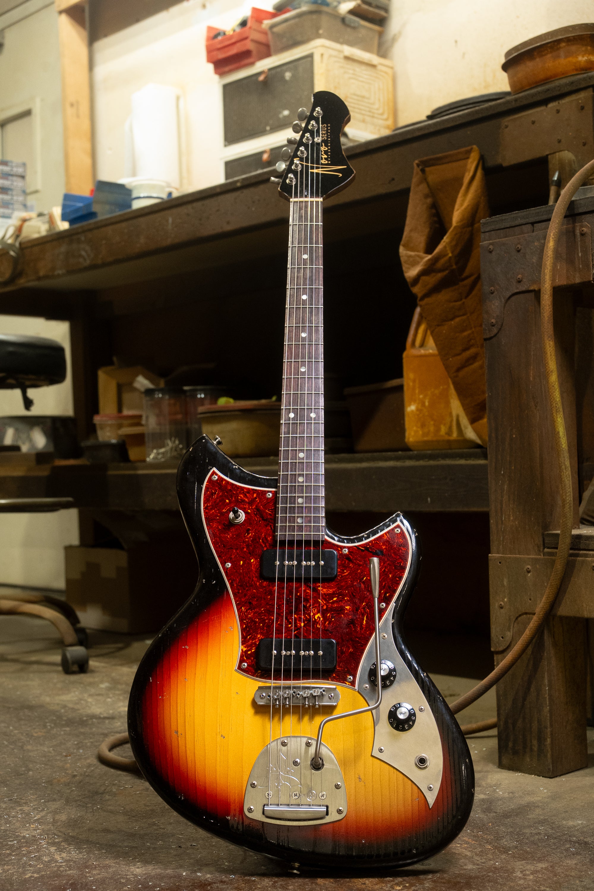 SERUS J – Novo Guitars