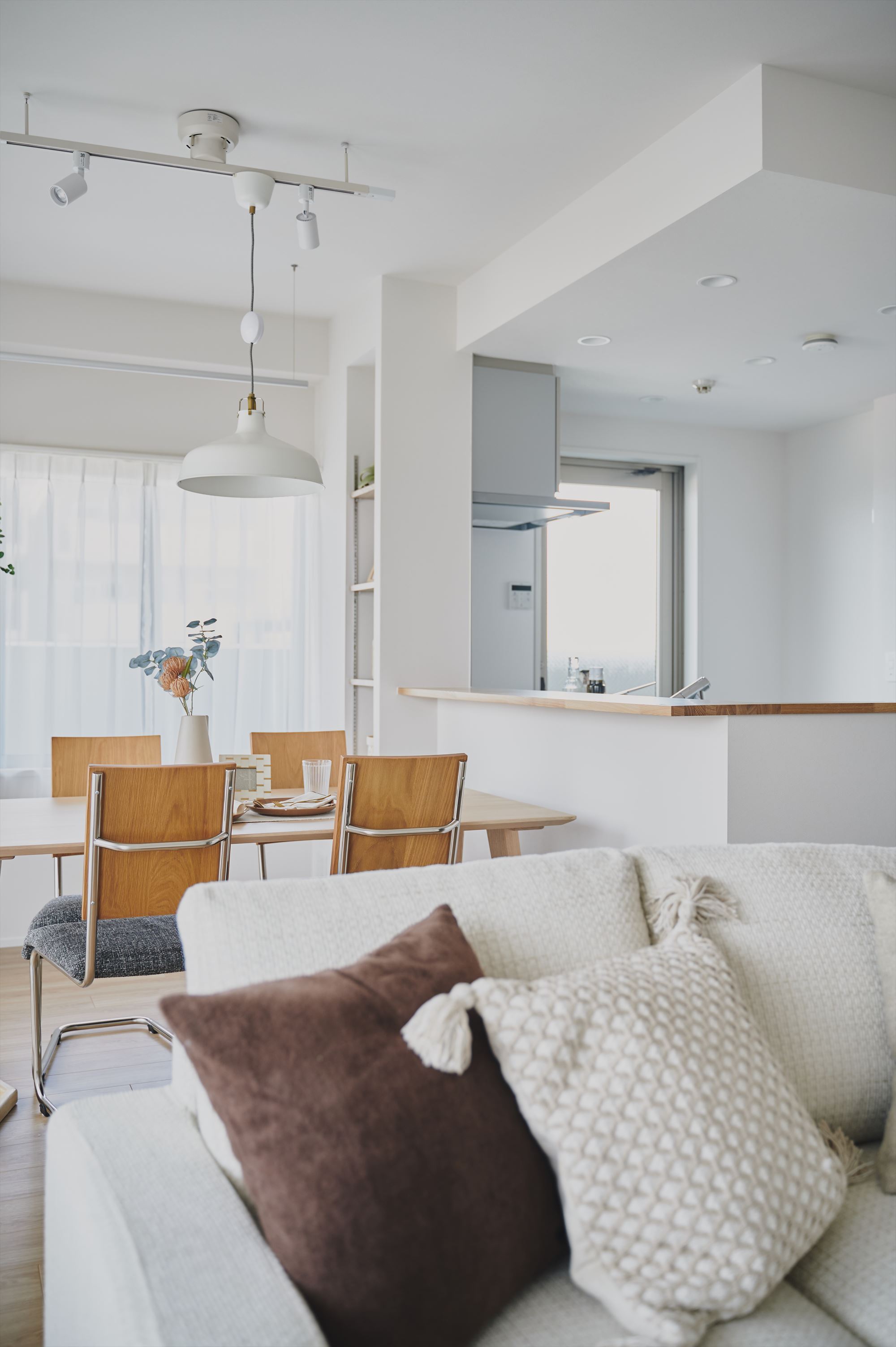 美品❗️高年式高品質1人暮らし家電セット❗️大阪、大阪近郊配送と設置無料E 少し訳ありお買い得一人暮らし家電セット❗️大阪、大阪近郊配送と設置