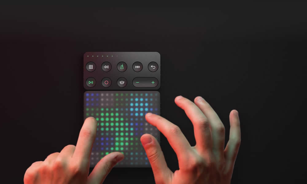 ROLI BLOCKS : 光るブロックで作るオンガク、小さくて手のひらサイズ