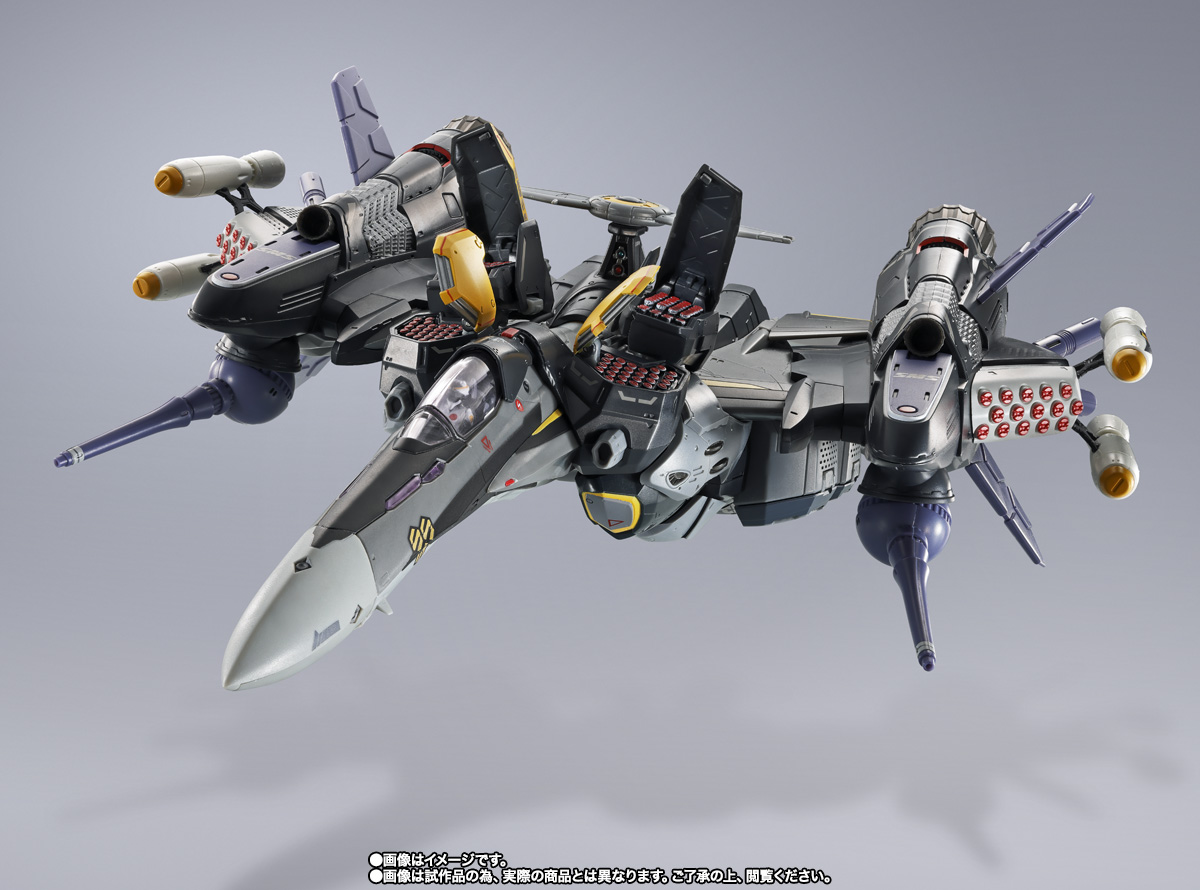 DX超合金 VF-25S アーマードメサイアバルキリー （オズマ・リー機