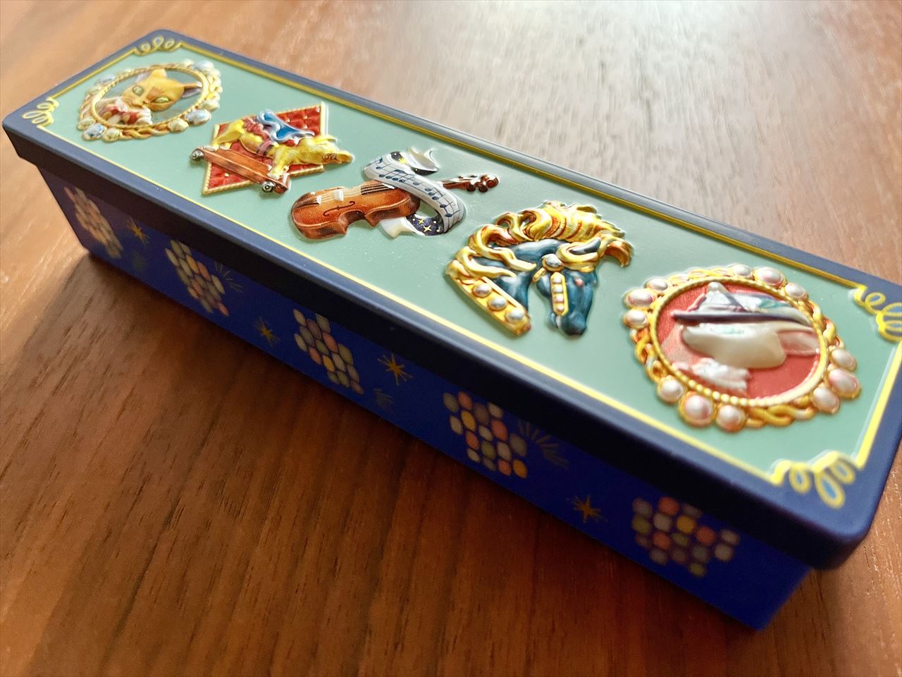 耳をすませば ビジュー缶 ジブリパーク限定 廃盤品 ジブリパーク