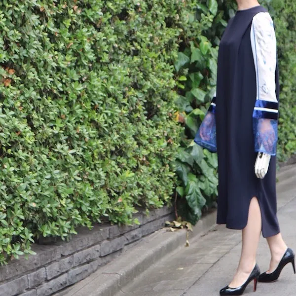 Mame Kurogouchi（マメ クロゴウチ） シルクラメプリントスリーブ