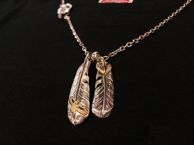 アリゾナフリーダムのフェザーネックレス - ザ・ウォーリアーズ