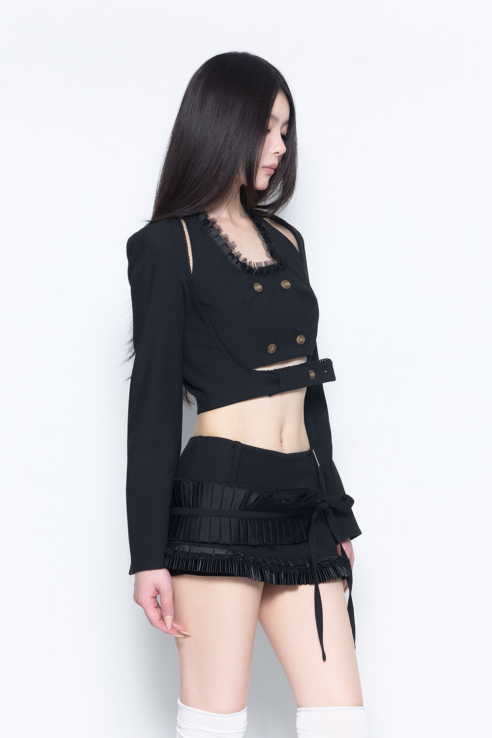 THEREDTHREAD / ザレッドスレッド】S lace trim suit ensemble