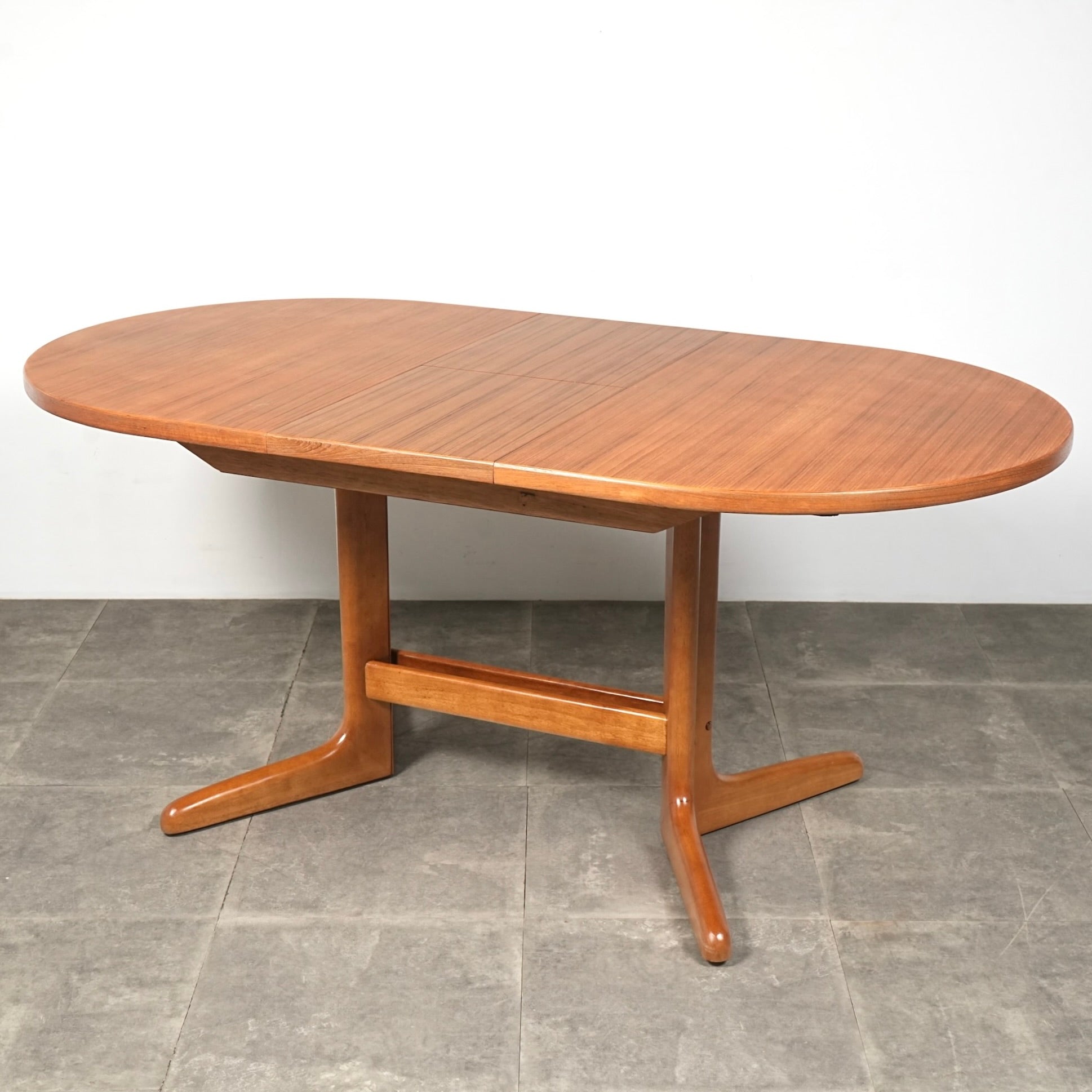 デンマークヴィンテージ ダイニングテーブル – TIME HYPE