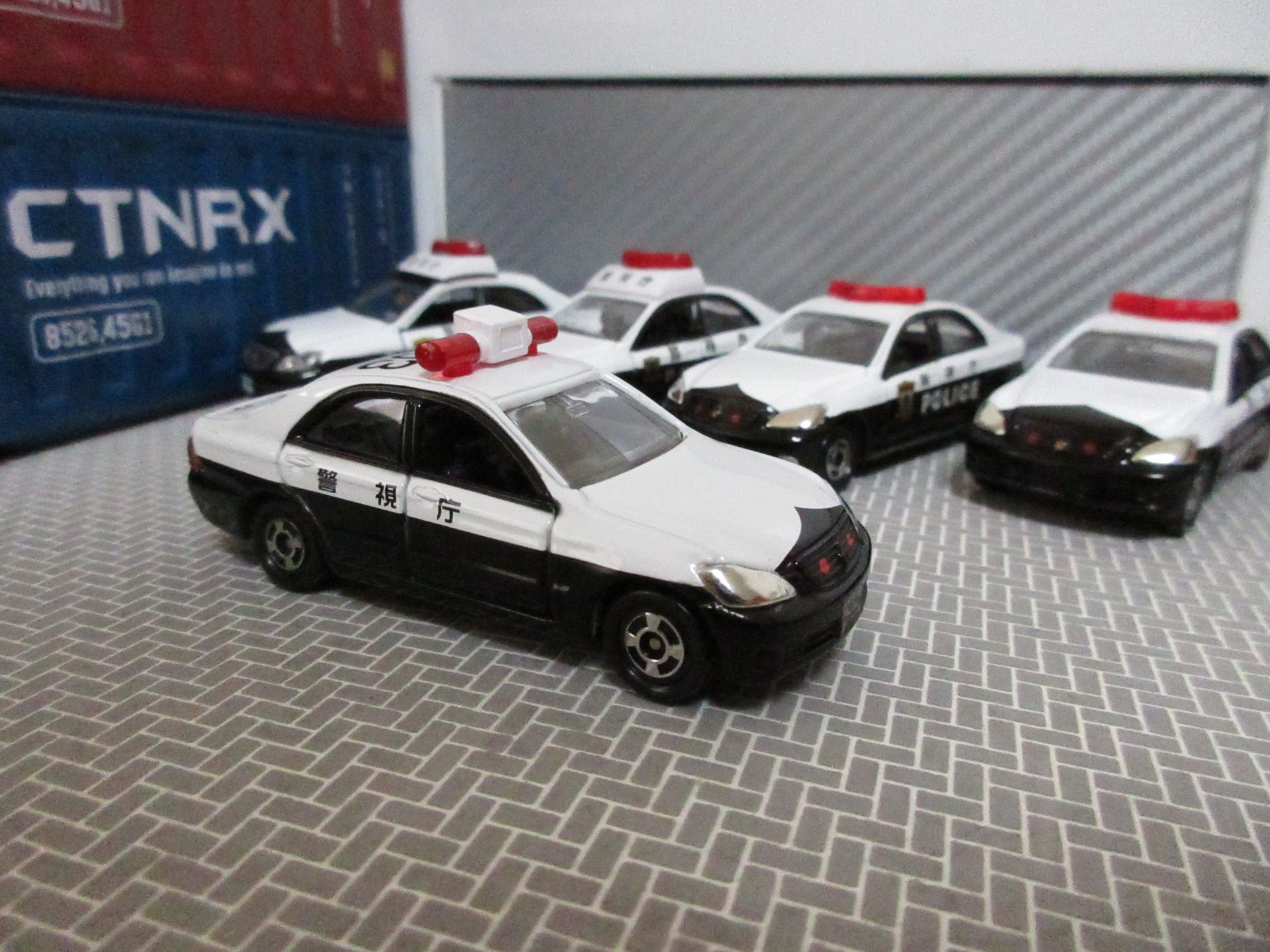 180クラウンレーダーパト(緊急車両セット4): おひっこししました。