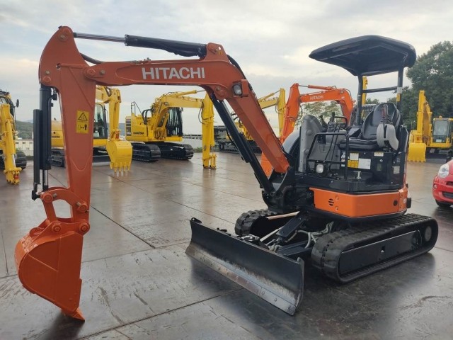 ミニユンボのZX30U-5Bが完成しました|中古建設機械情報・ニュース