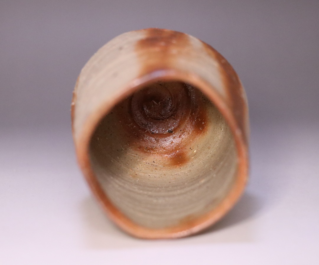 金重 愫 作 「緋襷麦酒呑」 ～備前焼専門卸小売店 川口陶楽苑～