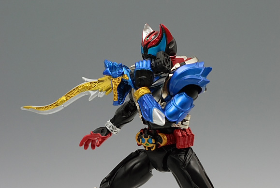 とろ＋ひまつぶし | 装着変身：仮面ライダーキバ （ガルルフォーム