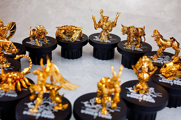 とろ＋ひまつぶし | 聖闘士聖衣神話APPENDIX ：黄金聖衣オブジェWORLD