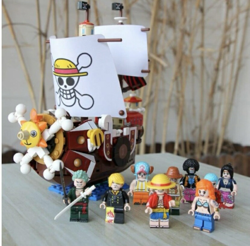 楽天市場】サウザンドサニー号 432+PCS ブロック ルフィ ソロン ジョバ