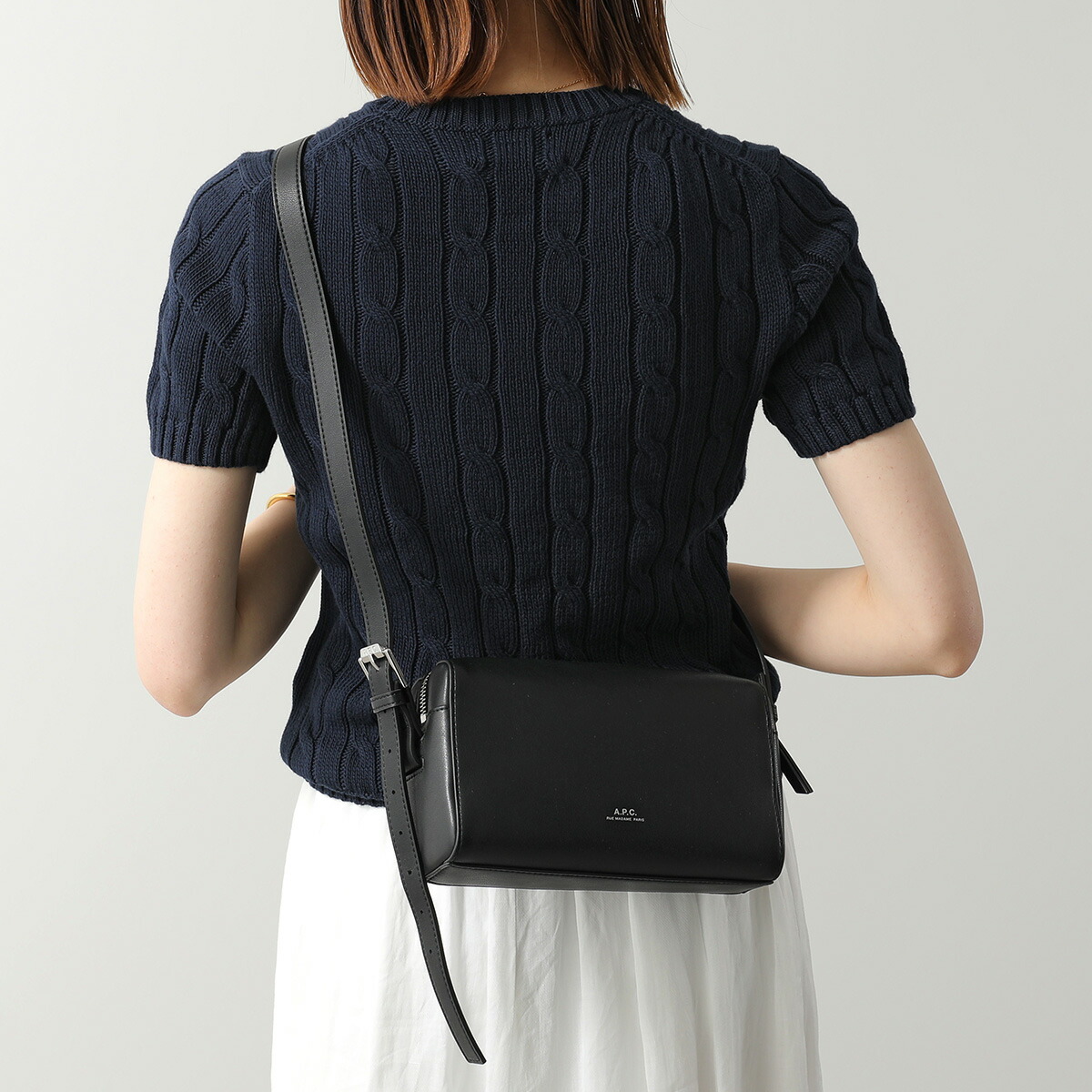 楽天市場】APC A.P.C. アーペーセー ショルダーバッグ CAMERA BAG NINO