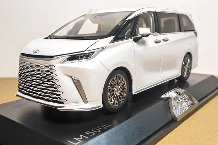 楽天市場】レクサス特注 1/18 レクサス LM 500h ホワイト 開閉LEXUS 1