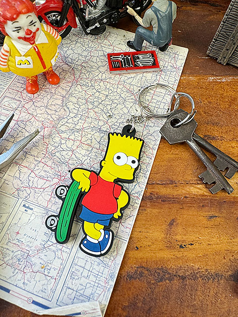 楽天市場】シンプソンズ バート ラバーキーホルダー （スケボー