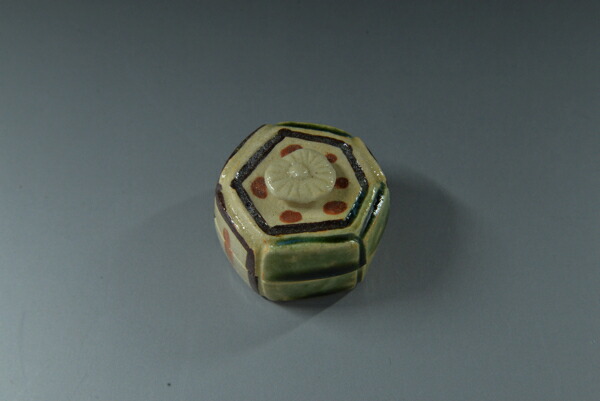 楽天市場】加藤芳右衛門作 織部亀甲香合 : 茶道具商 左座園