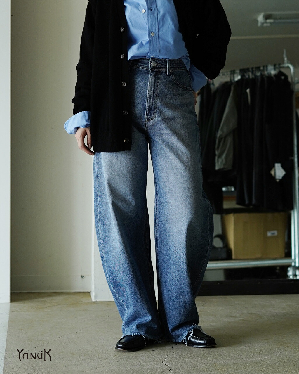 楽天市場】ヤヌーク YANUK カーブ テーパード デニムパンツ レディース