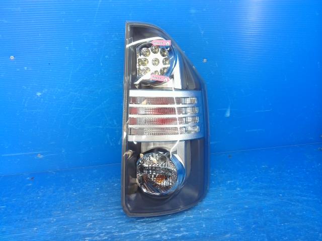 楽天市場】ヴォクシー 70 テールランプ 純正（車用品｜車用品・バイク