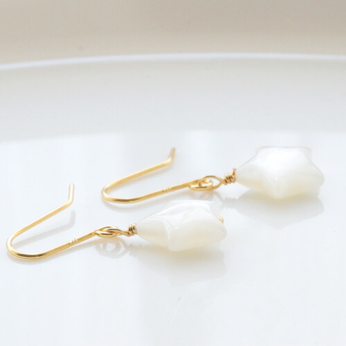 楽天市場】シェル（白蝶貝） マザーオブパール 星型 約11×4mm