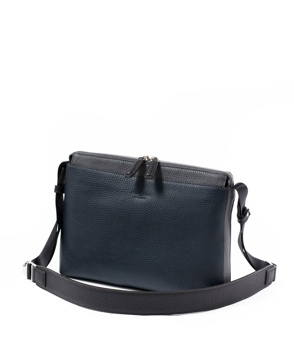 楽天市場】FUJITAKA公式 サコッシュ型 レザーショルダーバッグ B5