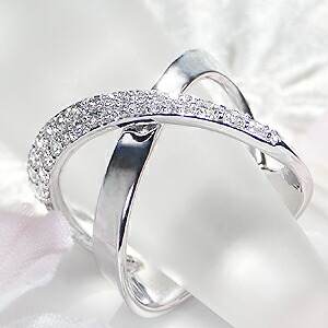 ハート型k18WGホワイトゴールドリング0.1ct 約4.3g ハート型k18WG