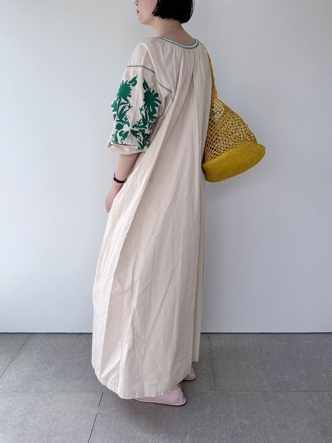 楽天市場】【Sara Mallika】 Cotton Linen Big Flower Emb Dress