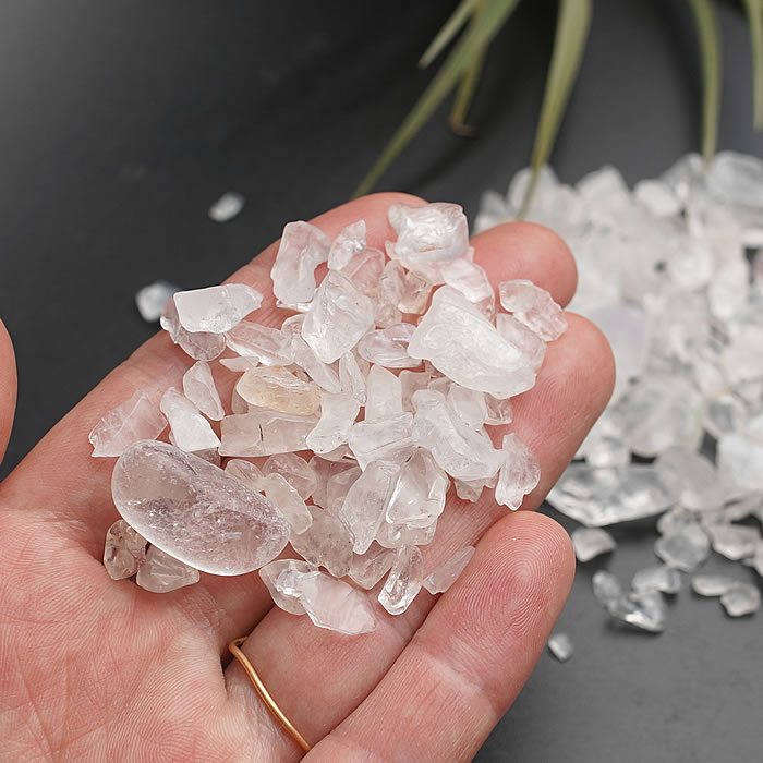 楽天市場】ヒマラヤ水晶 さざれ石 200g マニカラン鉱山産 浄化用さざれ
