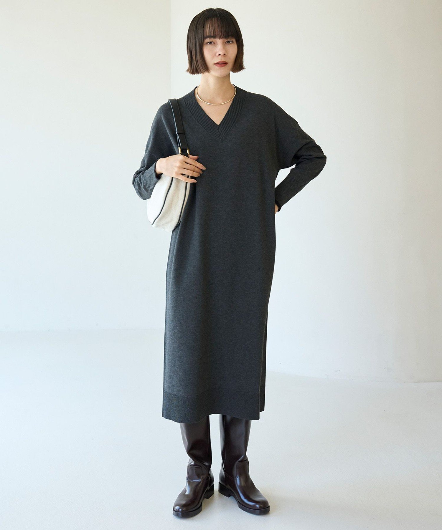 UNFILO｜【野呂佳代さん着用】マイビューティニット Vネックワンピース