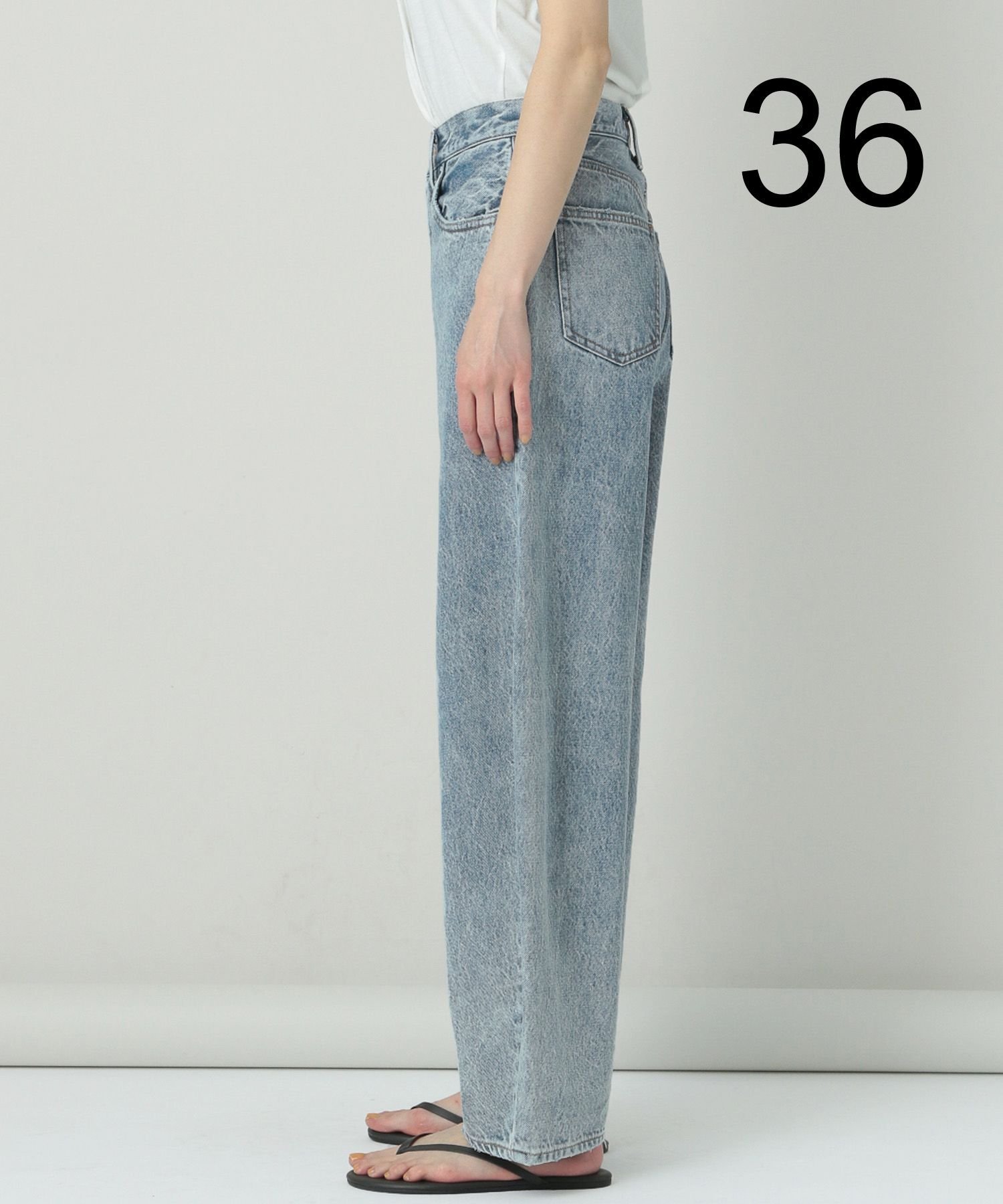 Curensology カーヴィーデニ ムパンツ36 Curensology カレンソロジー &RC カーヴィーデニムパンツ 36 - メルカリ