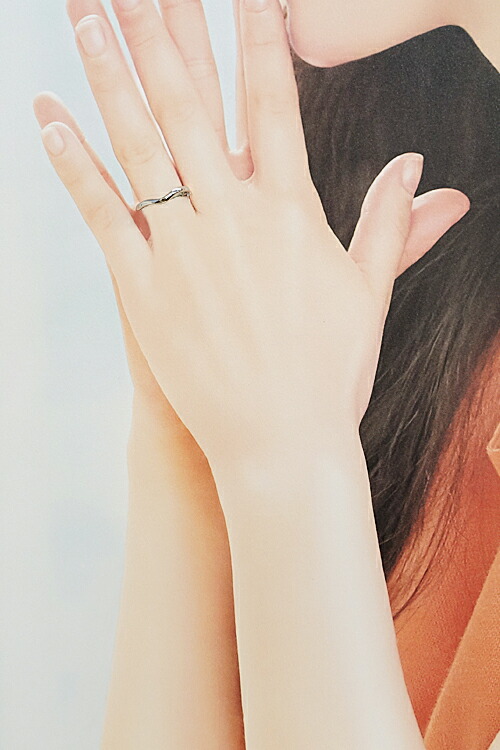 楽天市場】ティファニー カーブド バンド リング Pt950 V字 エルサ