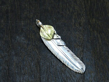 楽天市場】18金 ハートフェザー付き フェザー トップ【M・右