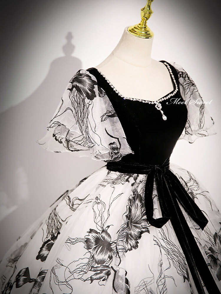 楽天市場】カラードレス プリンセスライン ブラック 黒 花柄 フレア