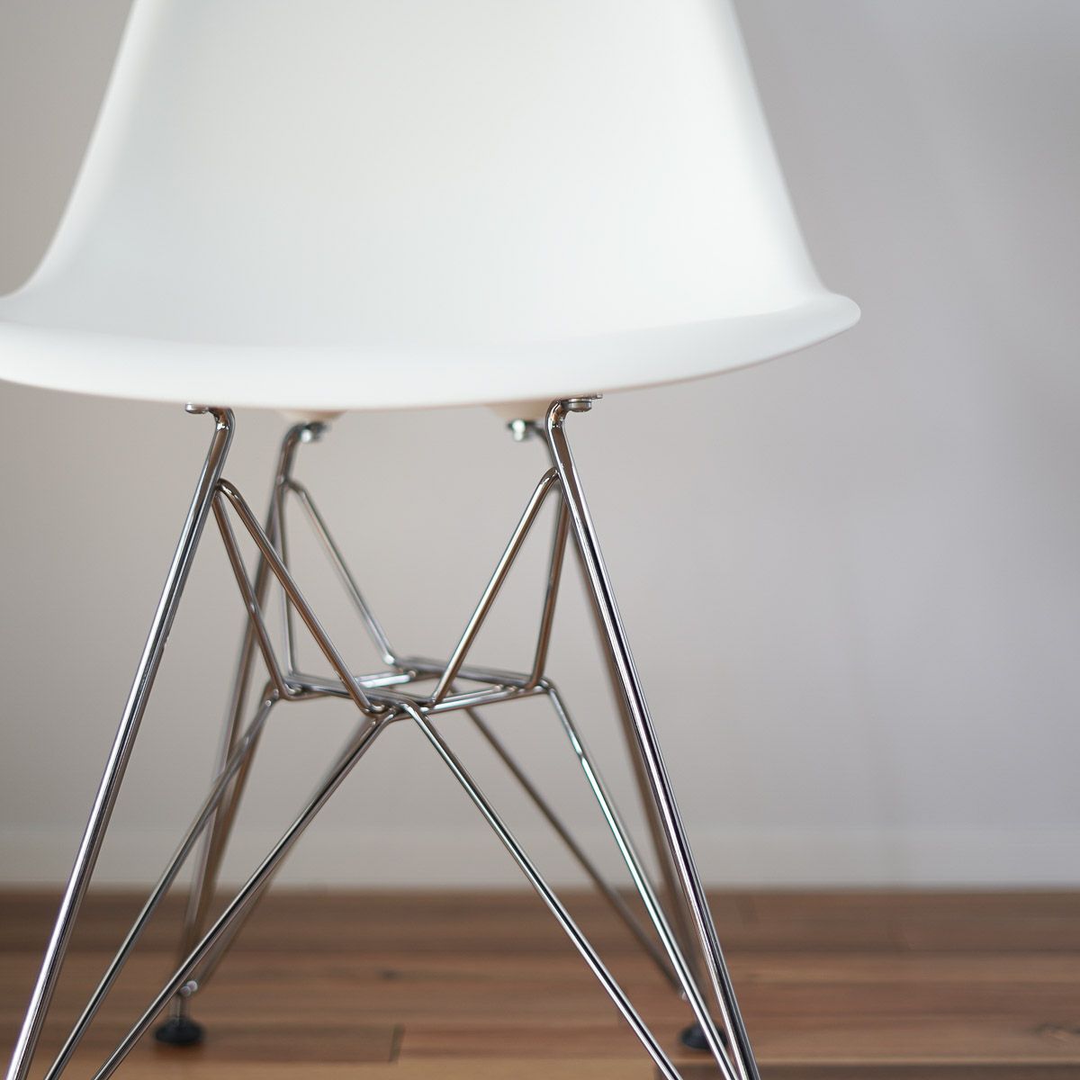 楽天市場】【ハーマンミラー正規品／5年保証／イームズチェア／本物