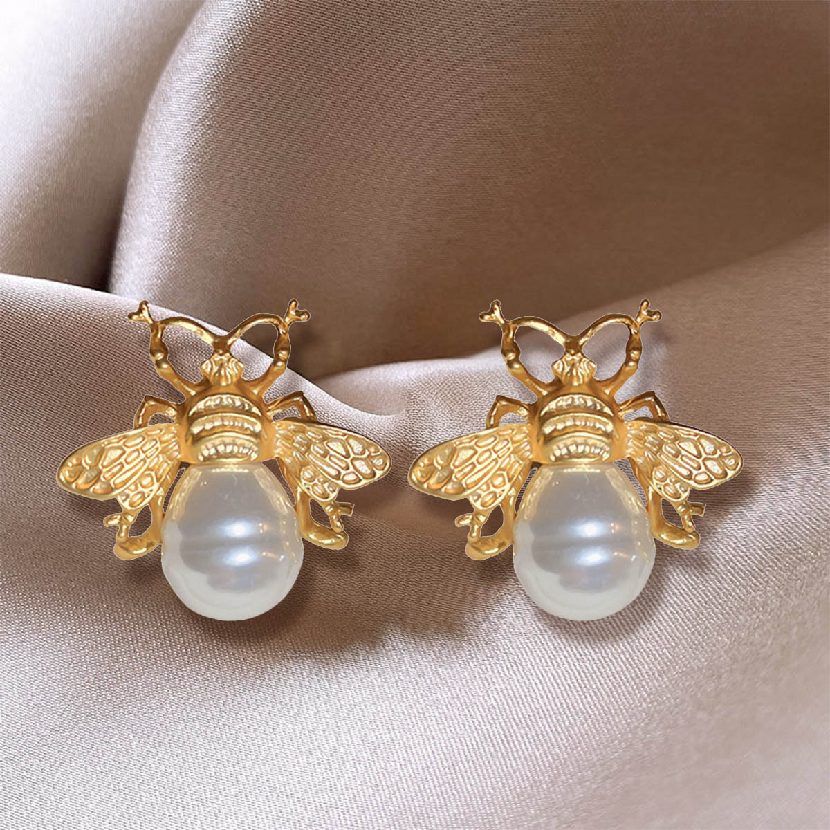 楽天市場】VeroMan BIJOU＋ ミツバチ ピアス 蜂モチーフ パール