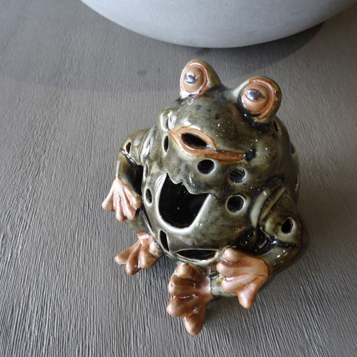 楽天市場】香炉 お香 香炉 アロマ 置物 御線香 せんこう カエル かえる