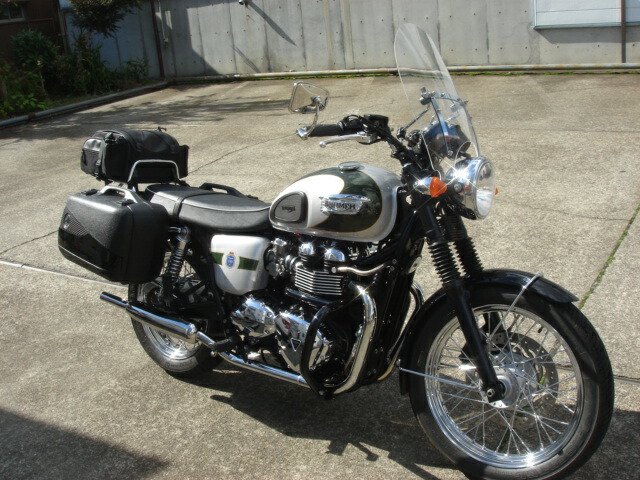 楽天市場】1年保証付 メンテナンスクロス付！トライアンフ ボンネビル