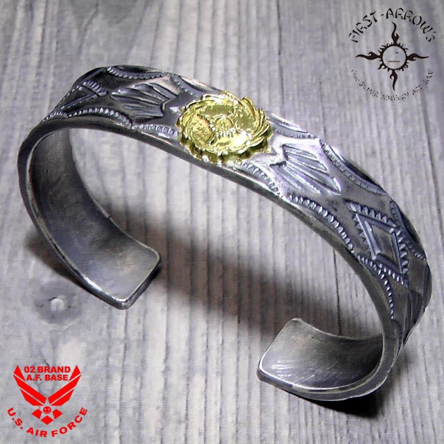 FIRST-ARROW's 放射線タタキメタル バングルファーストアローズ FIRST