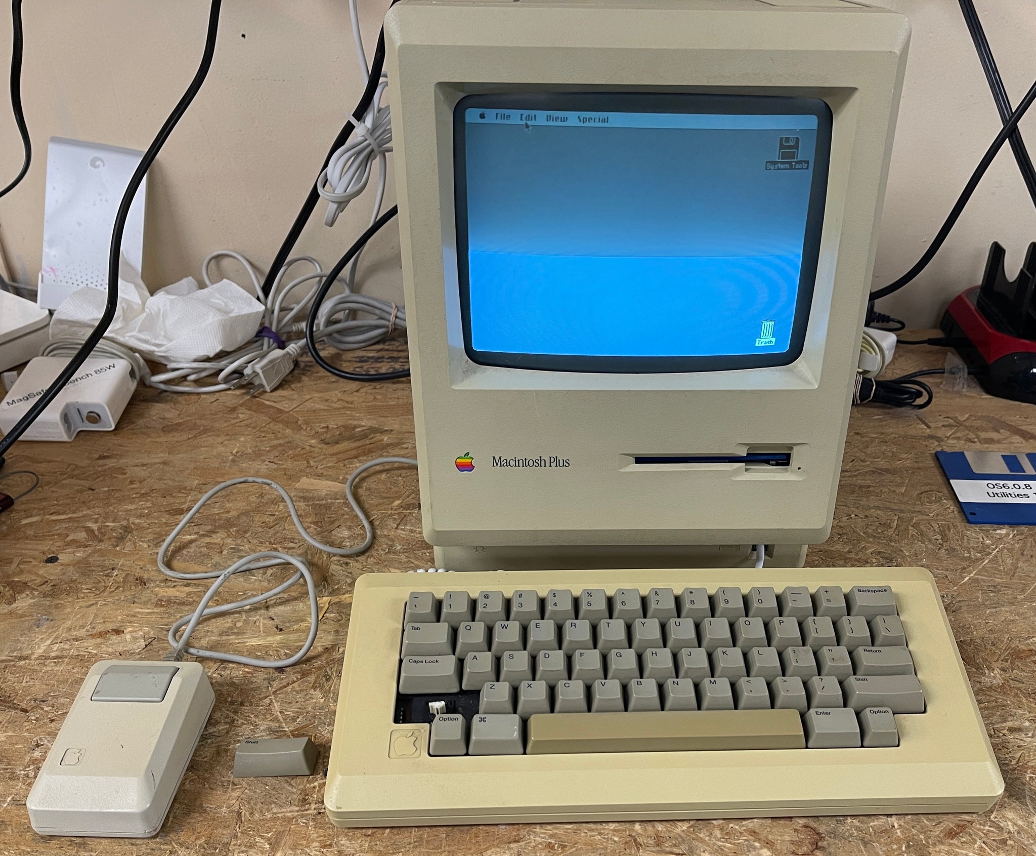 Apple Macintosh Plus (M0001A) with Direct Drive 20 by Jasmine