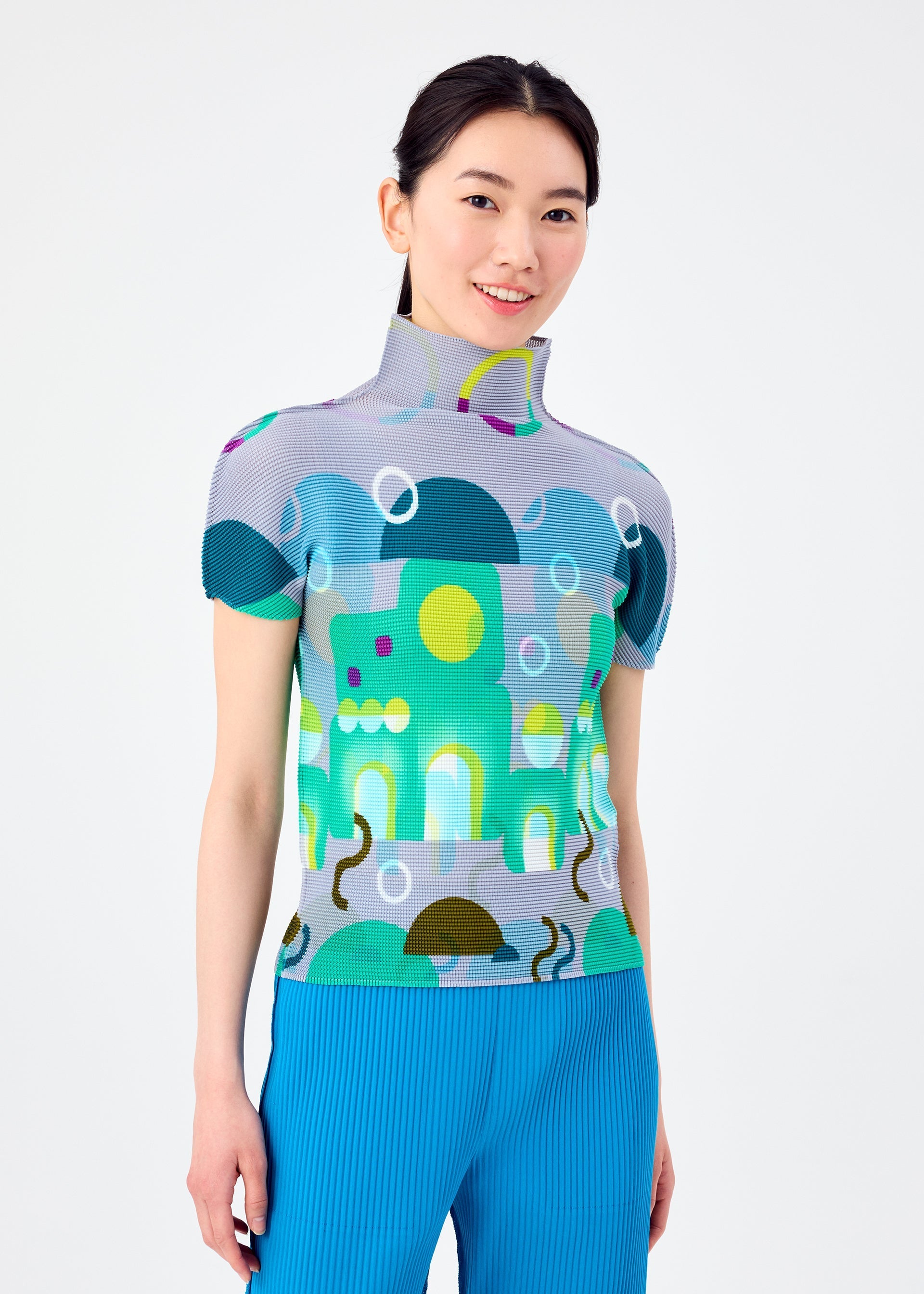 お値下げ‼️イッセイミヤケ me 花柄模様タンクトップ お値下げ