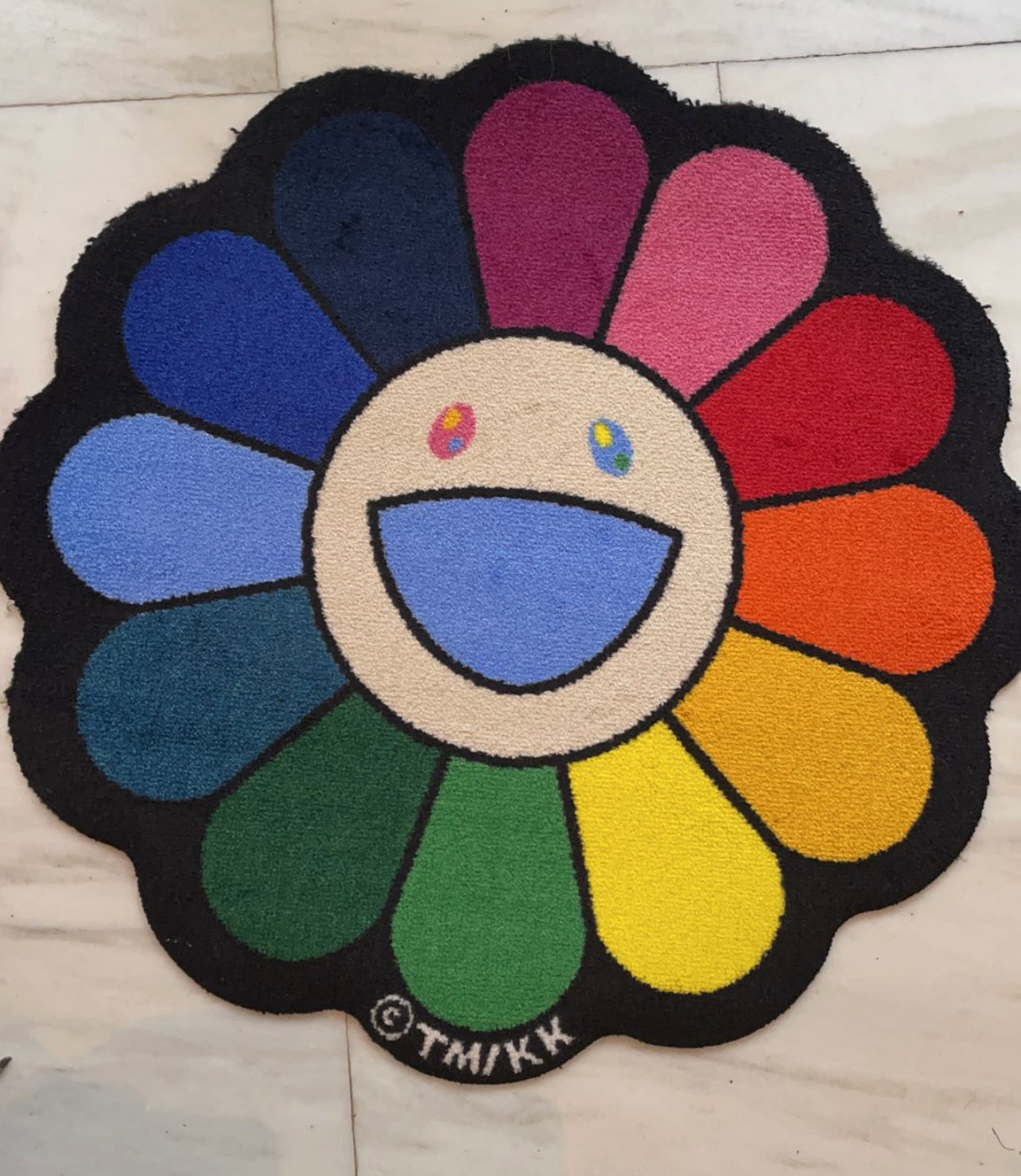 TAKASHI MURAKAMI - FLOWER FLOOR MAT - ECRU BEIGE x RAINBOW – VAN